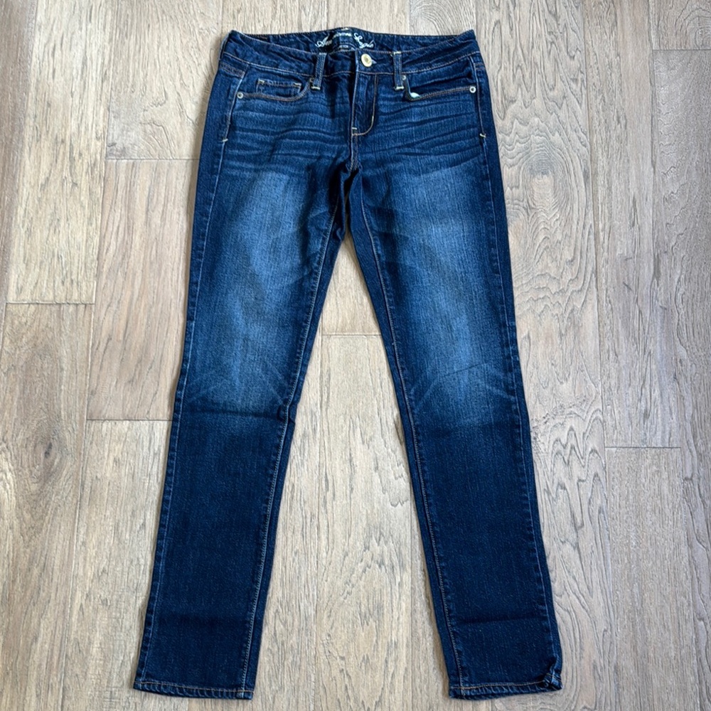 EUC American Eagle Outfitters Blue Skinny Jeans Faded Denim Size 4